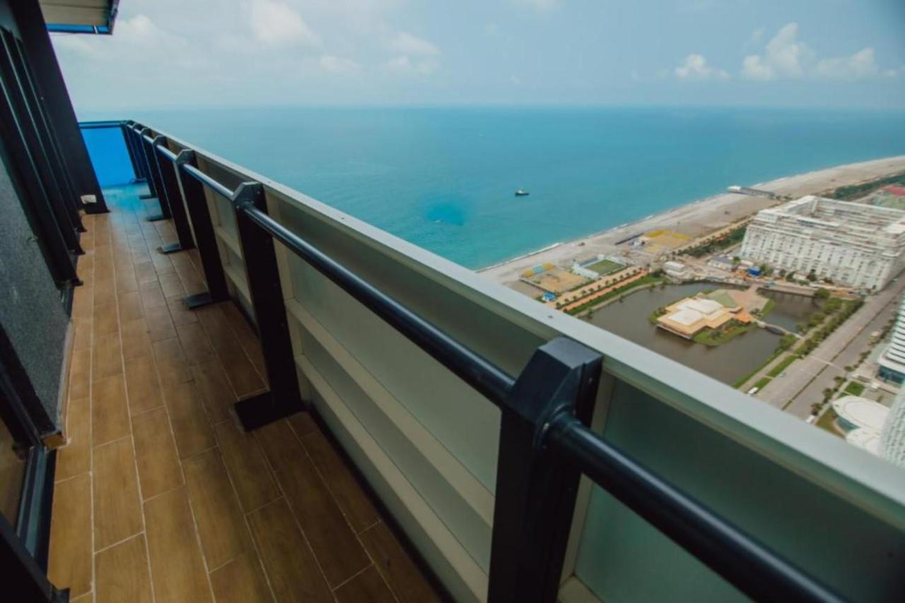Superior Apartments Orbi City Sea View บาทูมิ ภายนอก รูปภาพ