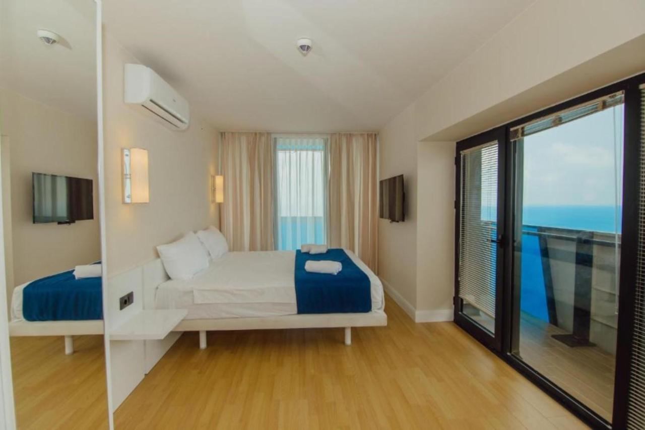 Superior Apartments Orbi City Sea View บาทูมิ ภายนอก รูปภาพ